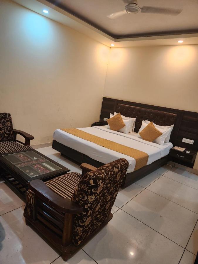 Hotel City Lite Delhi Nova Deli Exterior foto